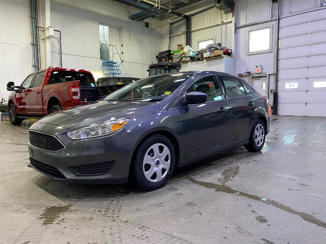2016 Ford Focus S - 81,313km