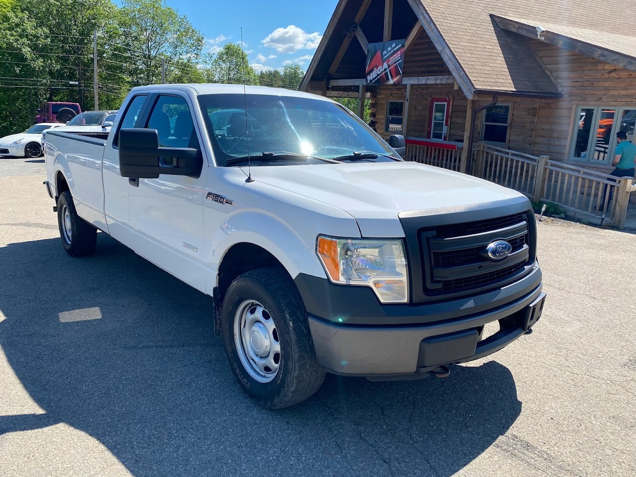 2013 Ford F-150 XL - 306,266km
