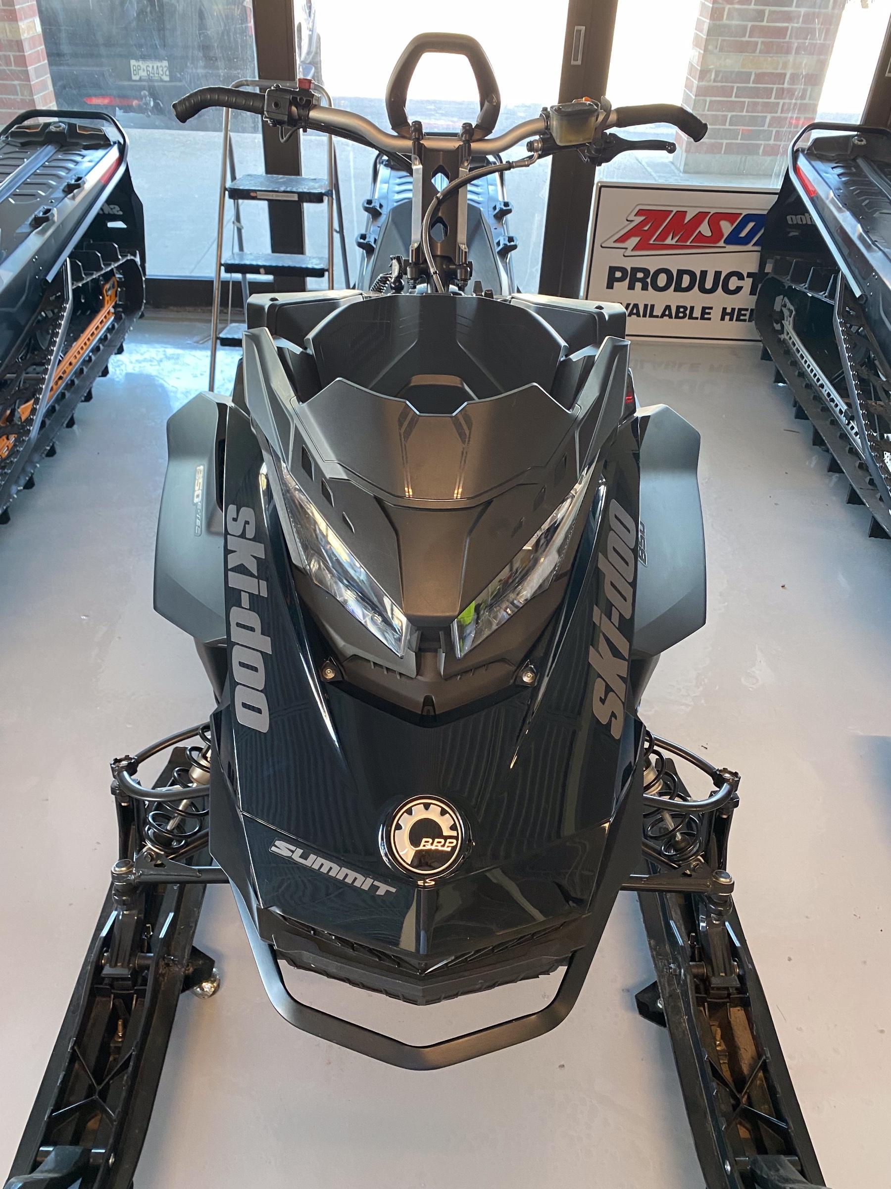 2022 Ski-Doo SUMMIT SP 850 ETEC - 3,477km