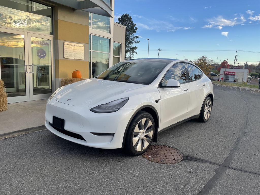 2021 Tesla Model Y Standard Range - 31,240km