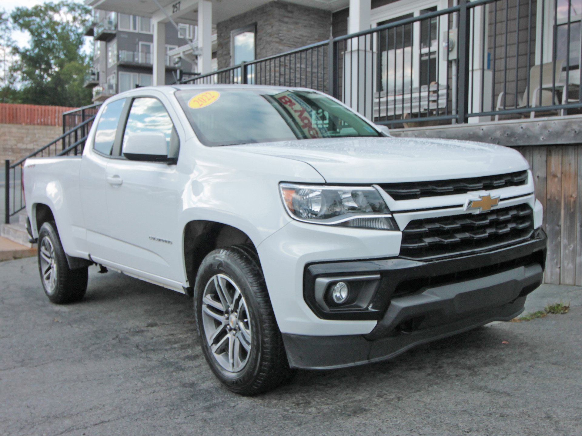 2022 Chevrolet Colorado LT - 15,050km