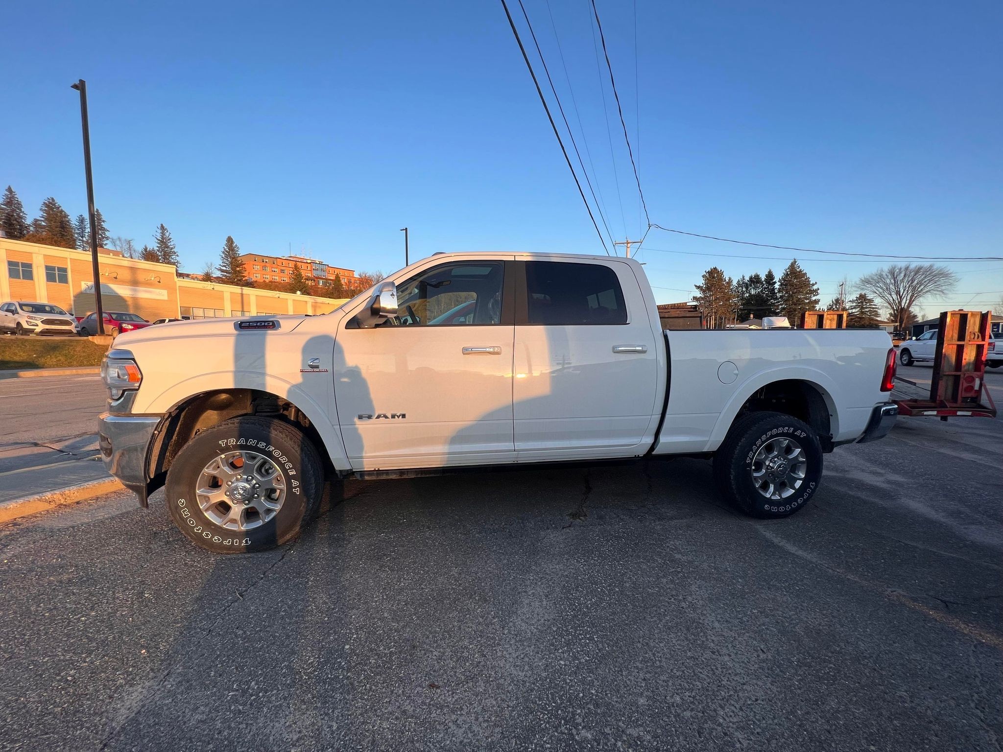 2022 RAM 2500 Laramie - km
