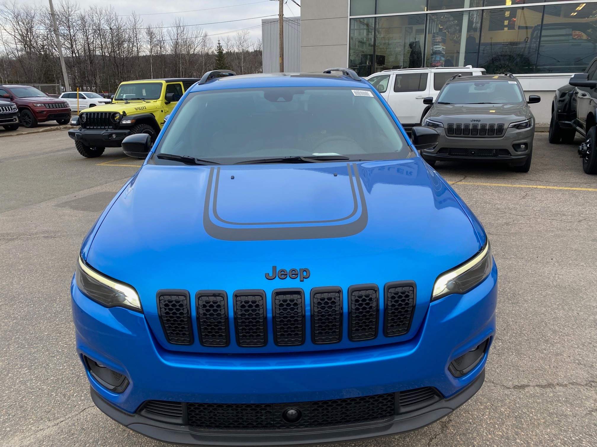 2022 Jeep Cherokee Sport - 15km