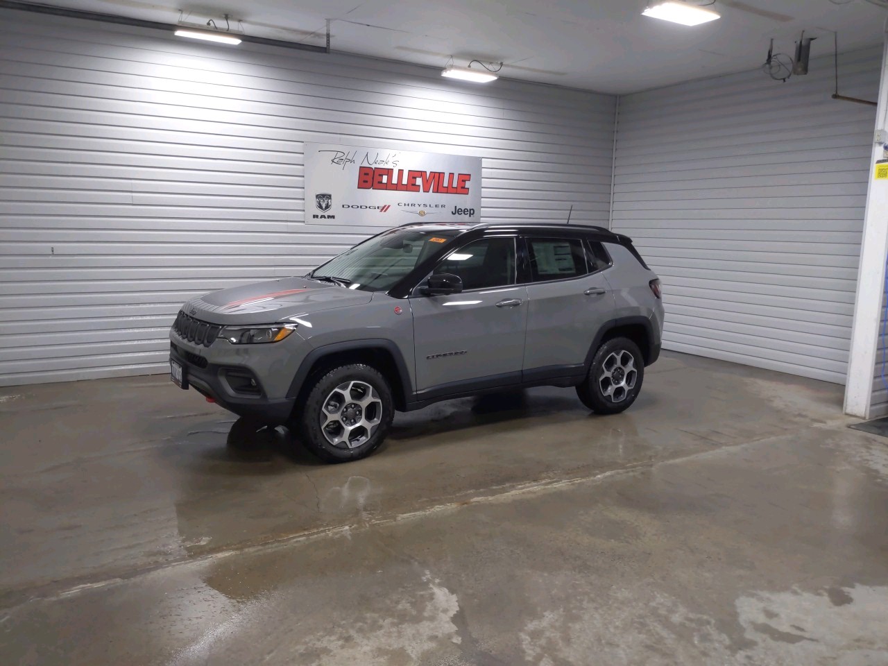 2022 Jeep Compass Trailhawk - 10,236km