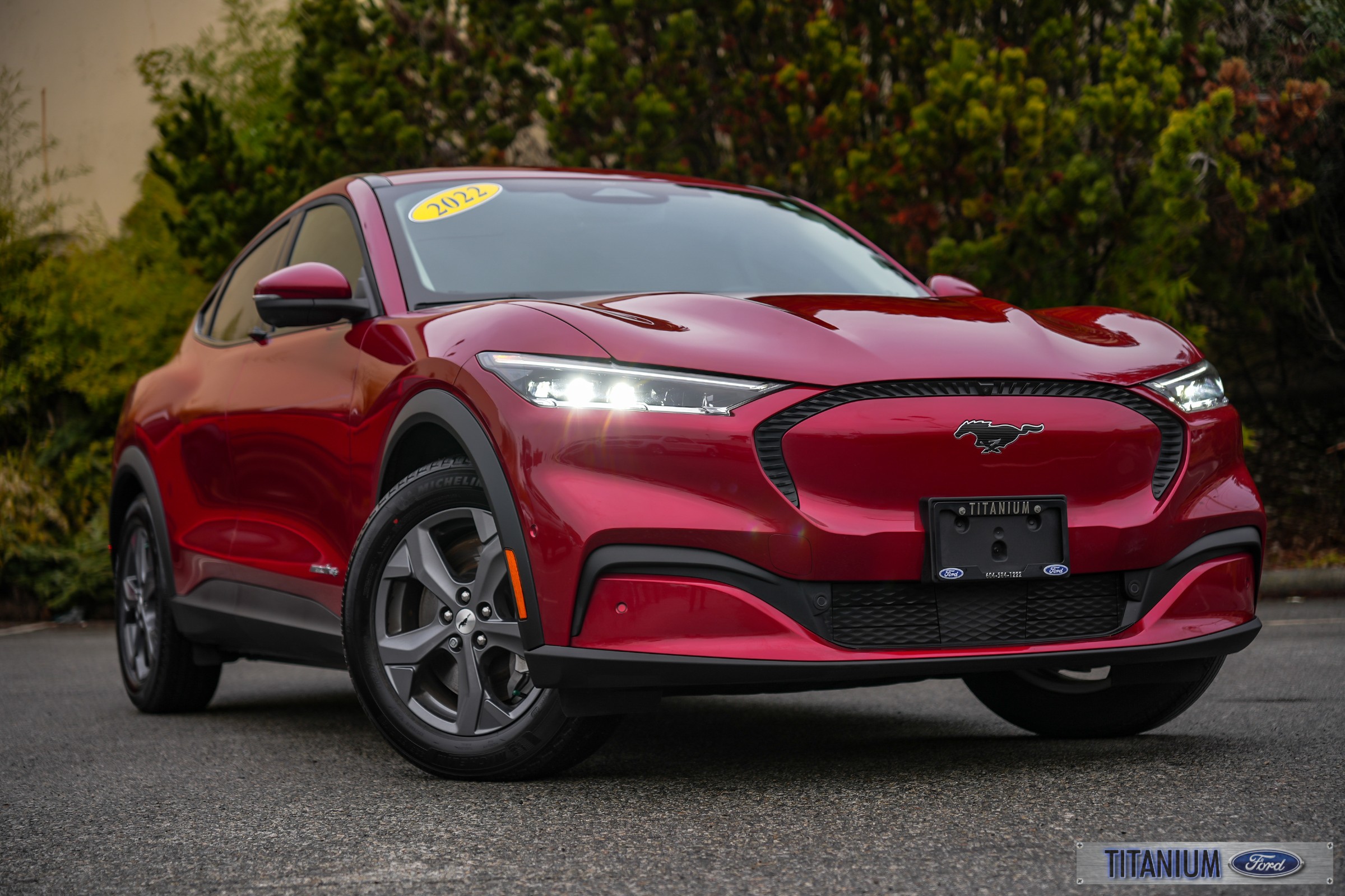 2022 Ford Mustang Mach-E Select - 4,237km