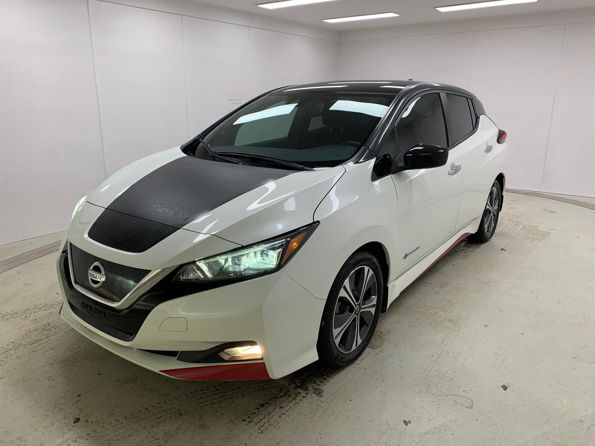 2019 Nissan LEAF SL - 21,940km