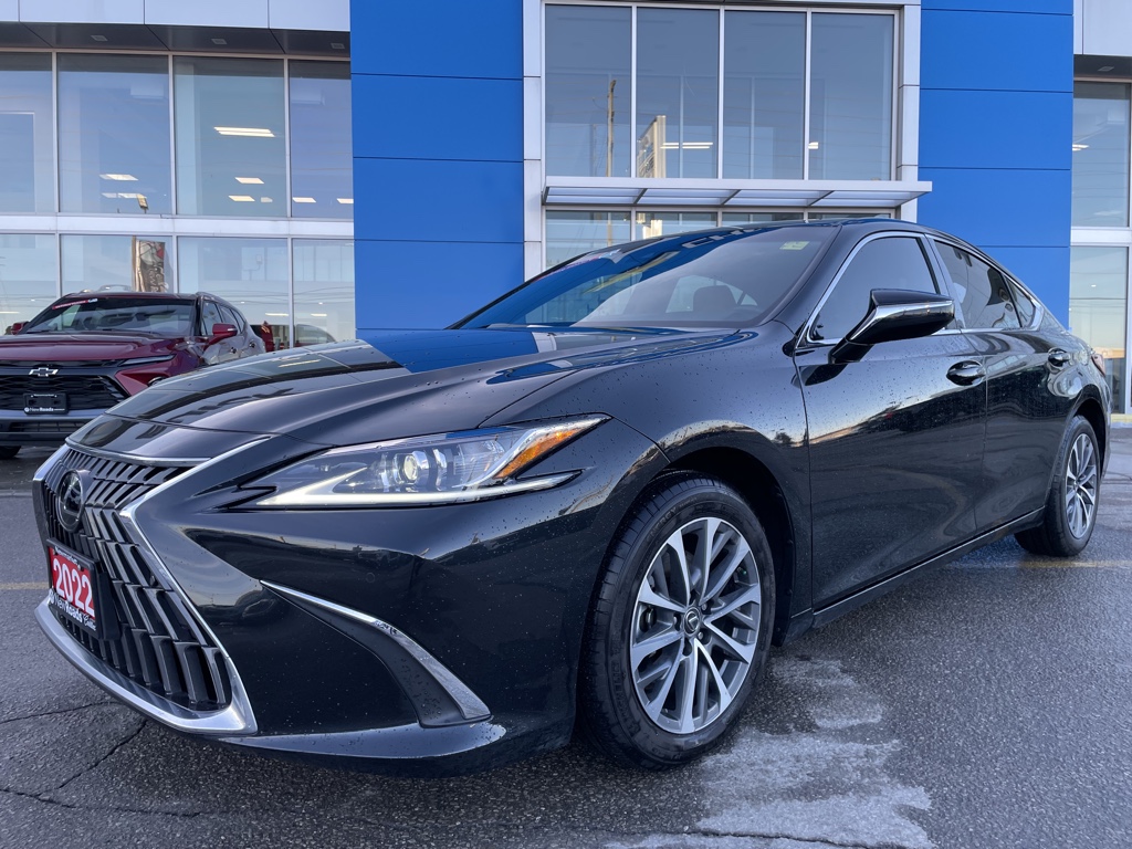 2022 Lexus ES 250  - 13,898km
