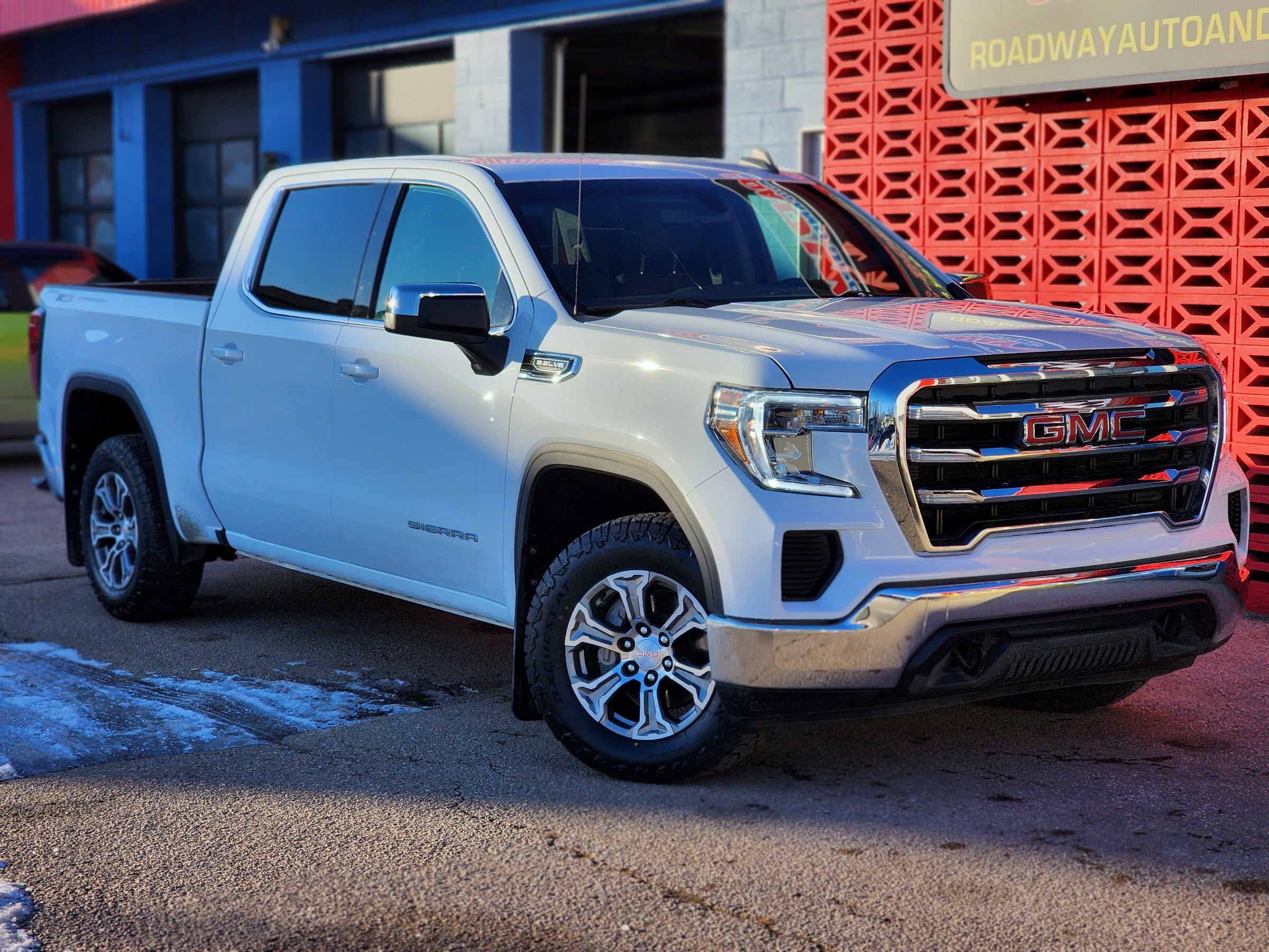 2021 GMC Sierra 1500 SLE - 64,089km