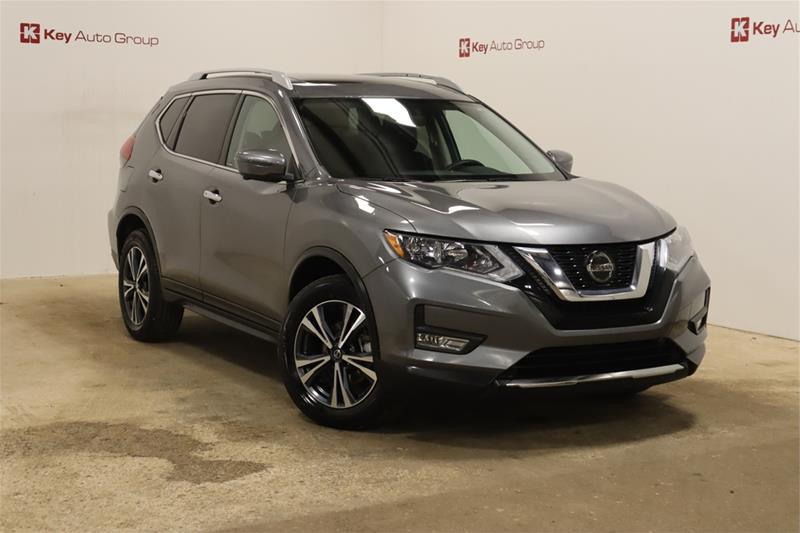 2020 Nissan Rogue SV - 45,965km