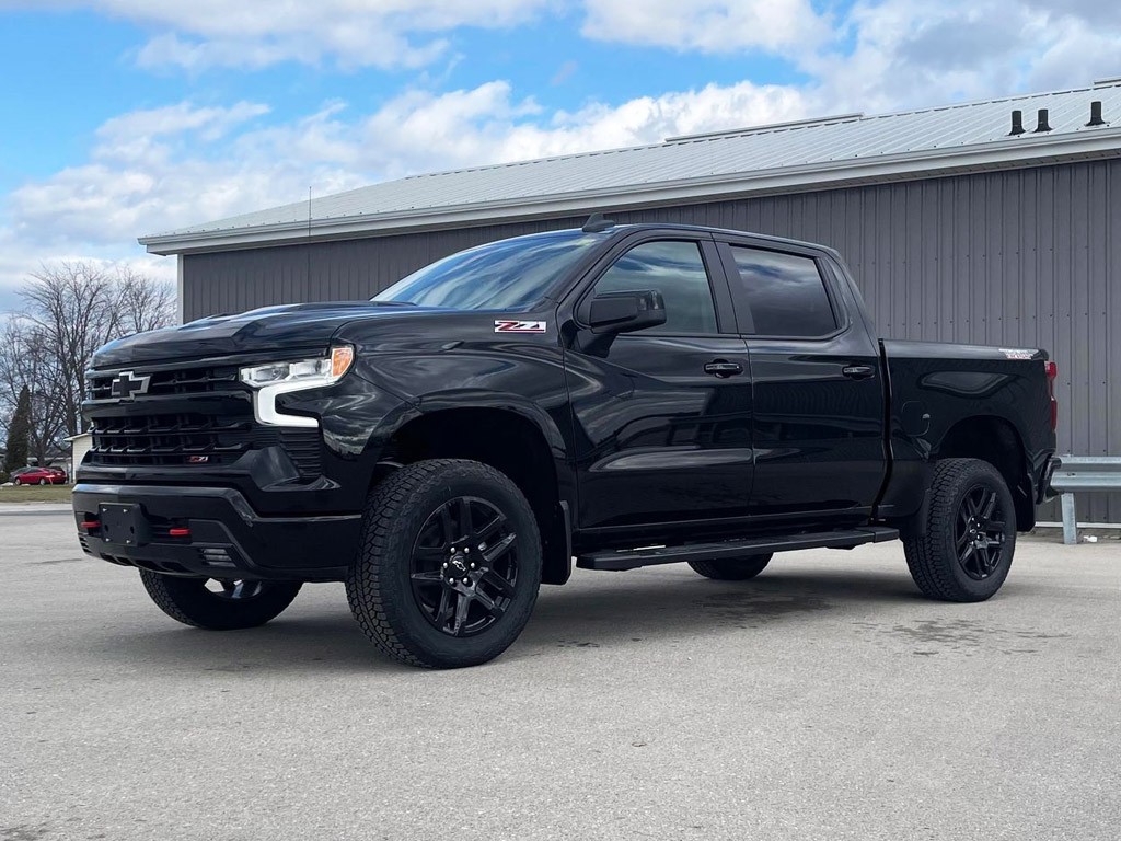 2023 Chevrolet Silverado 1500 LT Trail Boss - 15km