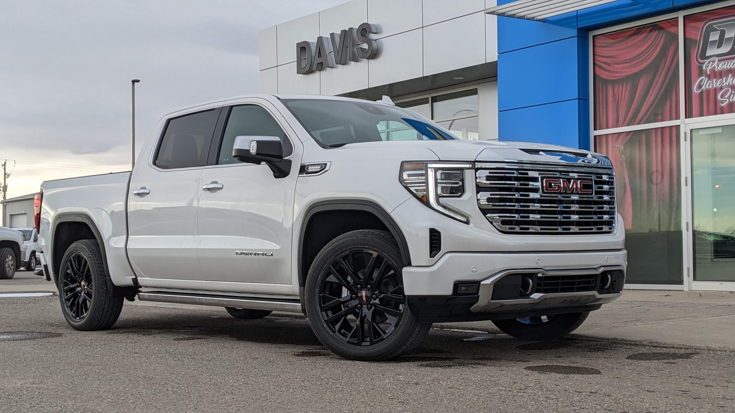2022 GMC Sierra 1500 Denali - 25km