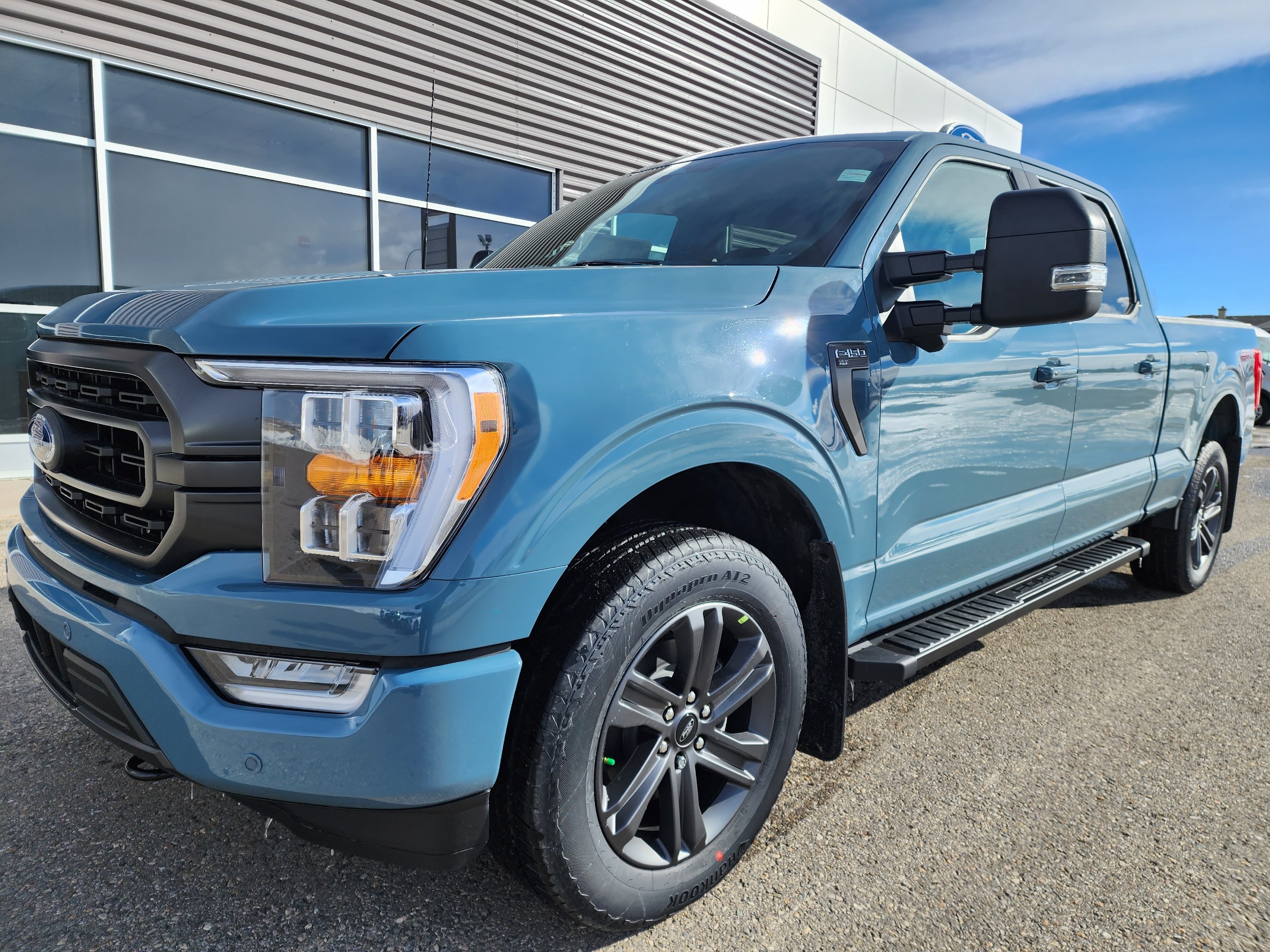 2023 Ford F-150 XLT - 17km