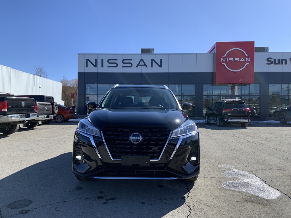 2023 Nissan Kicks SV - 12km