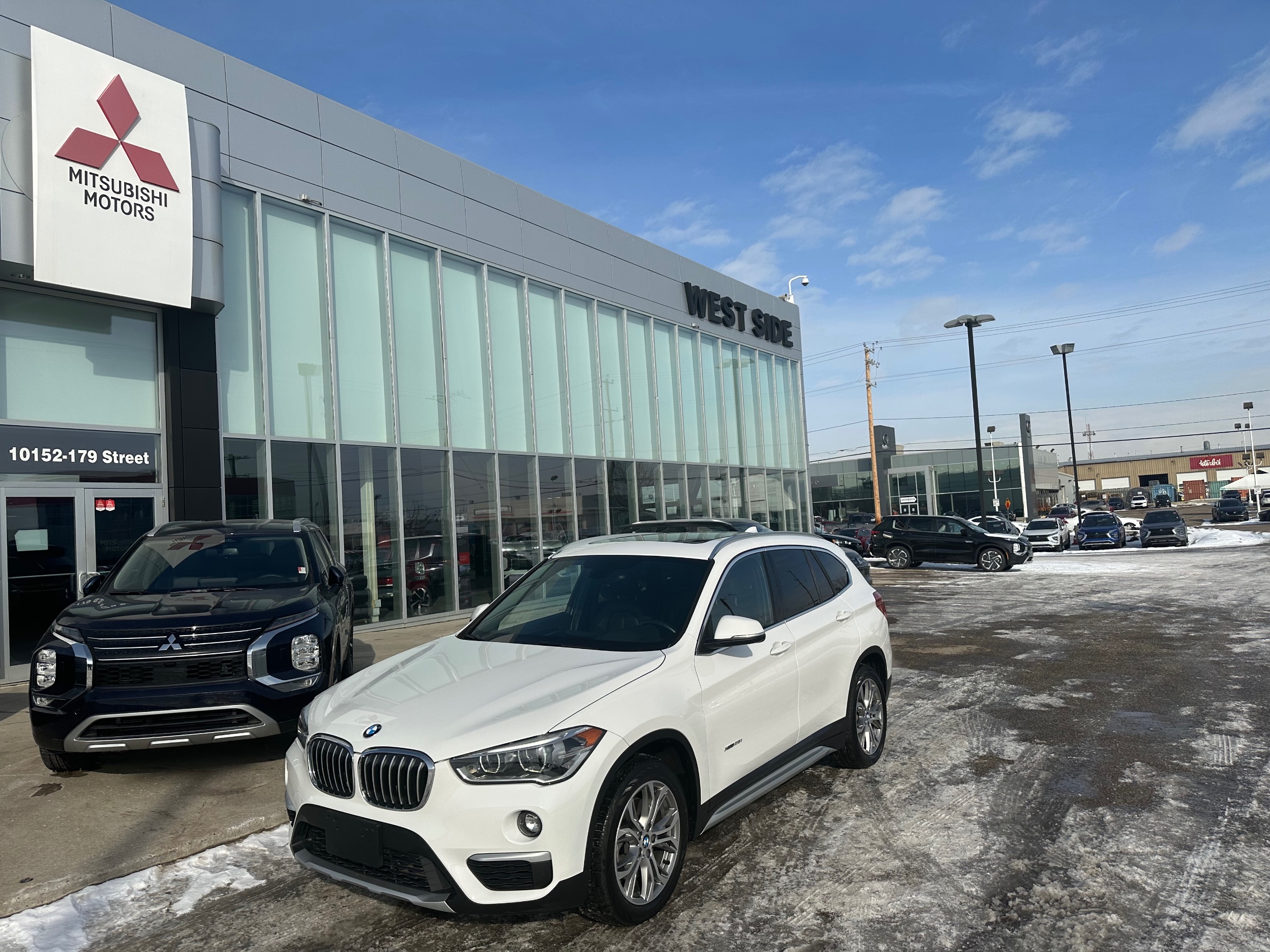 2017 BMW X1 xDrive28i - 103,625km