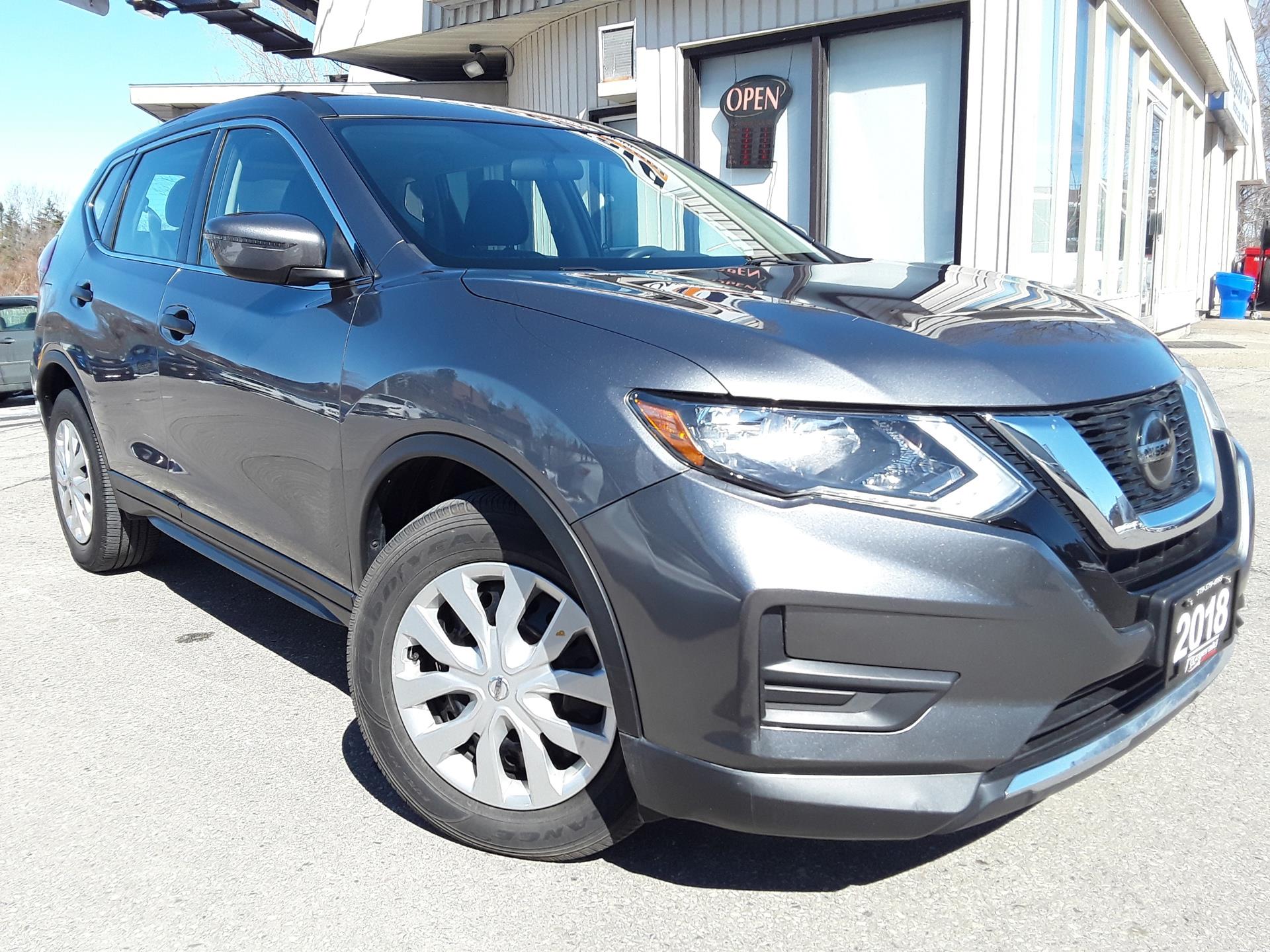 2018 Nissan Rogue - 66,574km