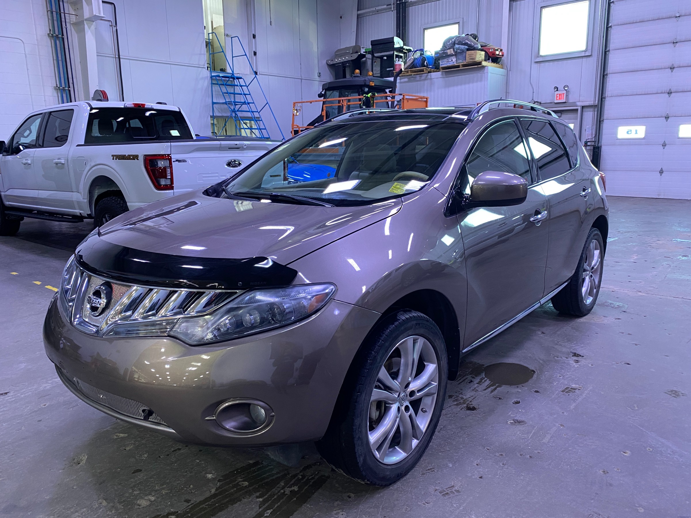 2010 Nissan Murano LE - 166,994km