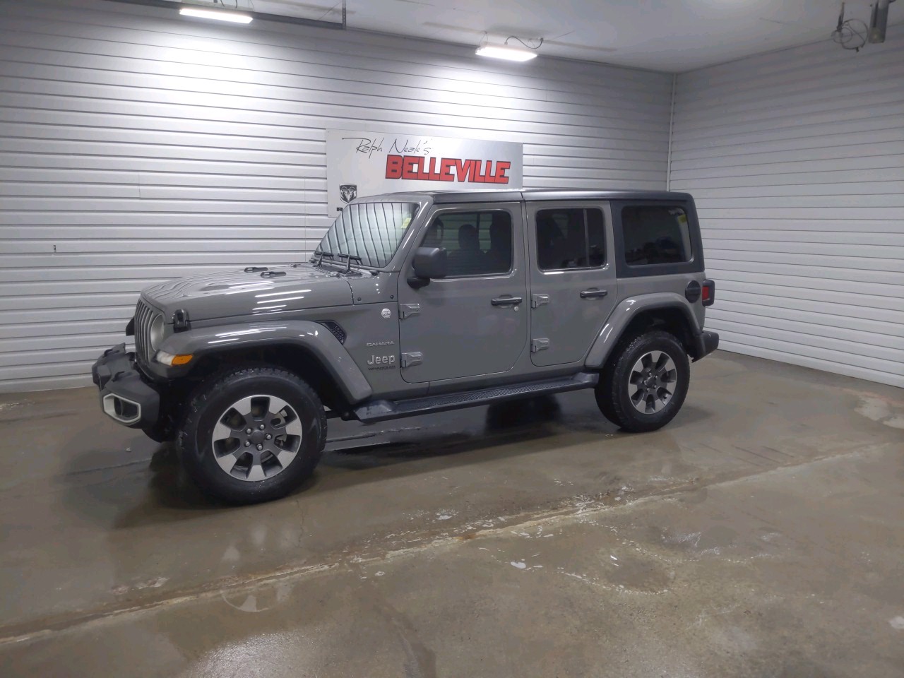 2021 Jeep Wrangler Unlimited Sahara - 22,285km