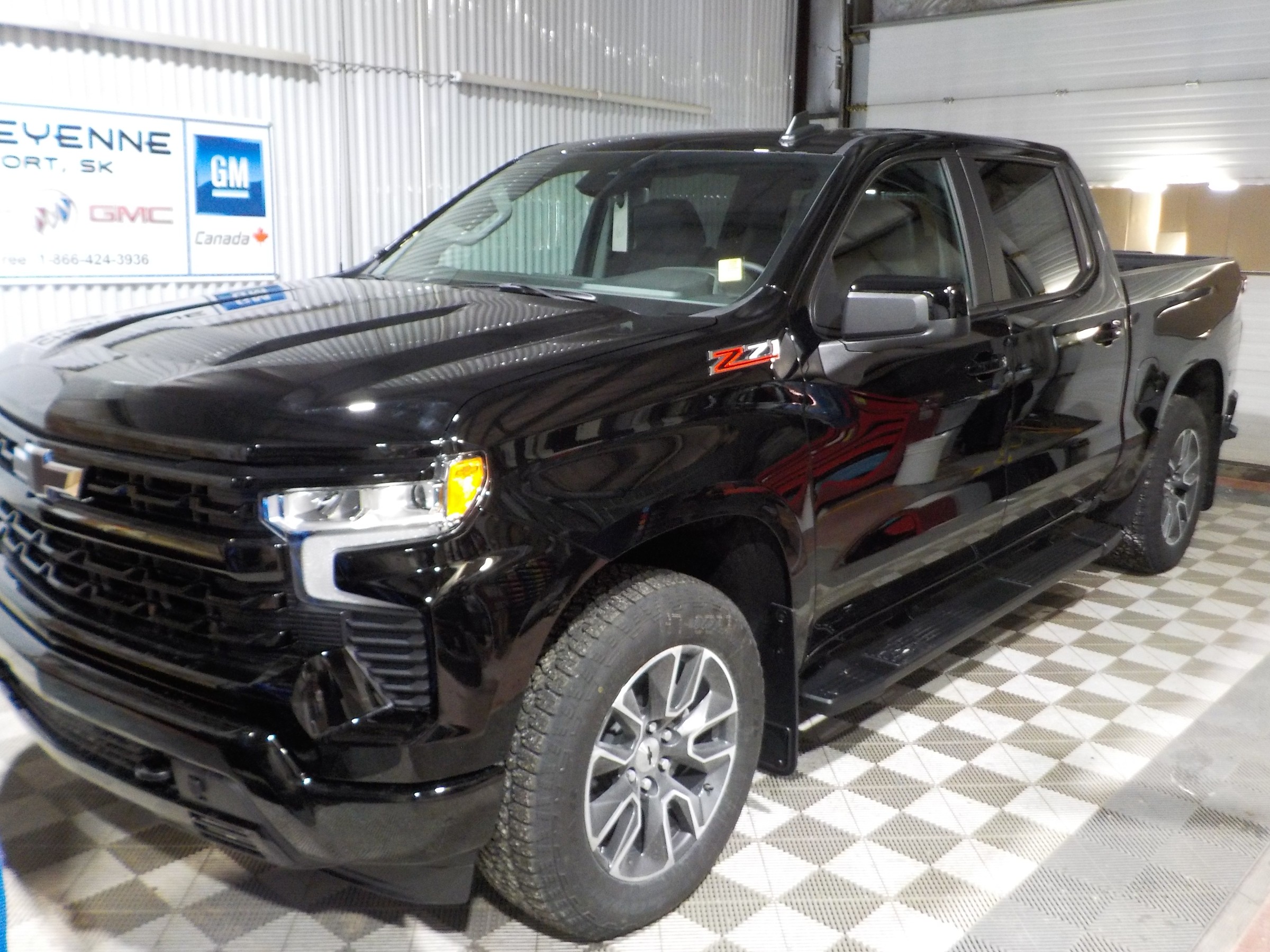 2023 Chevrolet Silverado 1500 RST - 10km