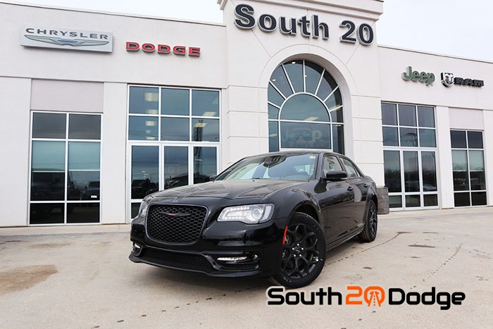 2023 Chrysler 300 S - 5km