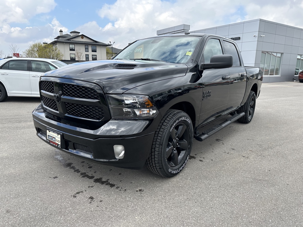 2023 RAM 1500 Classic SLT - km
