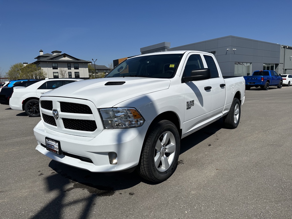 2023 RAM 1500 Classic Tradesman - km