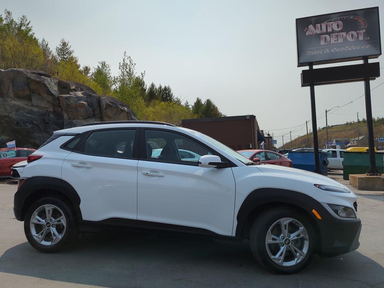 2022 Hyundai Kona 2.0L Essential - 80,327km