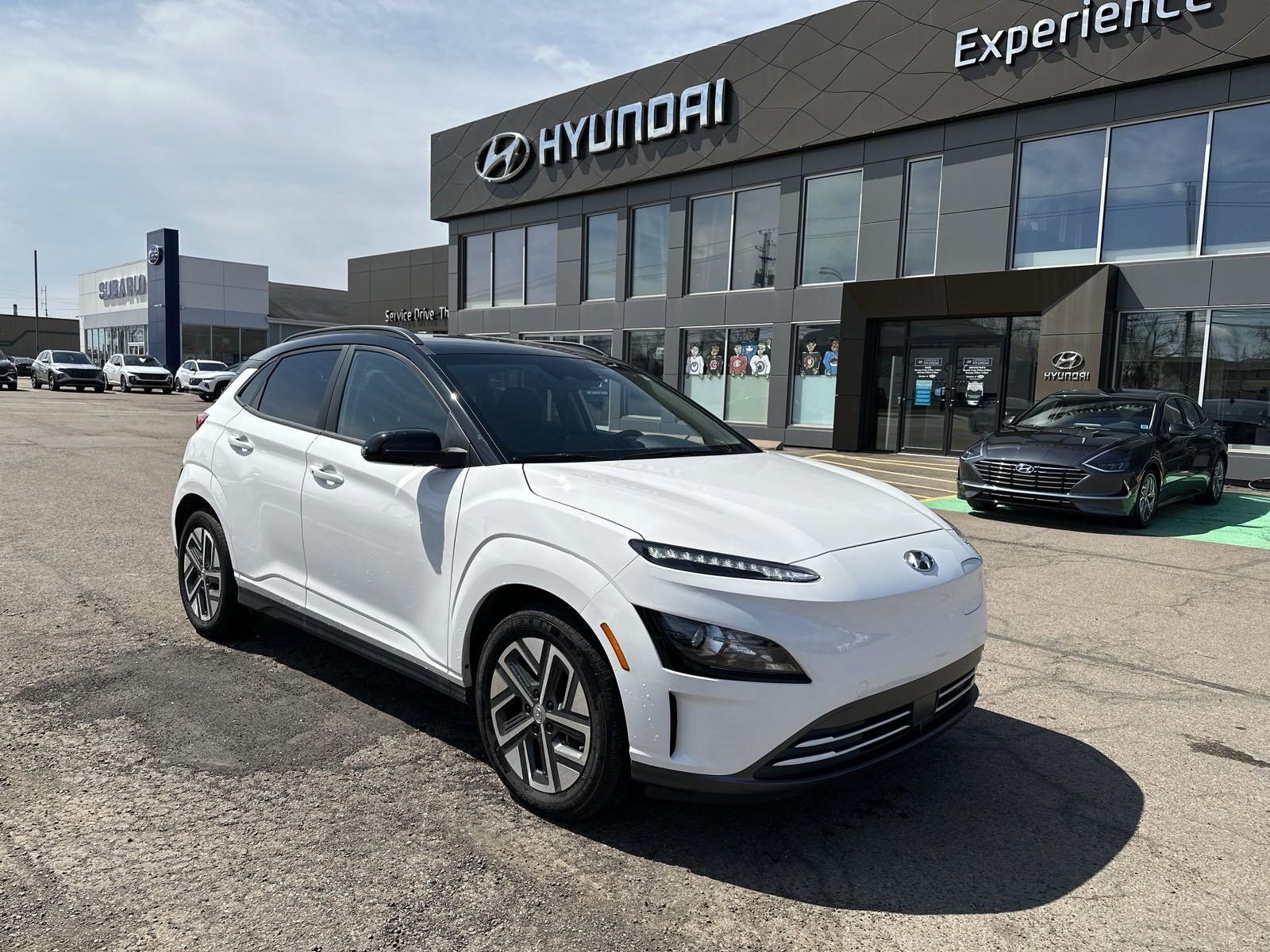 2022 Hyundai Kona Electric Preferred w/Two Tone - 8,757km