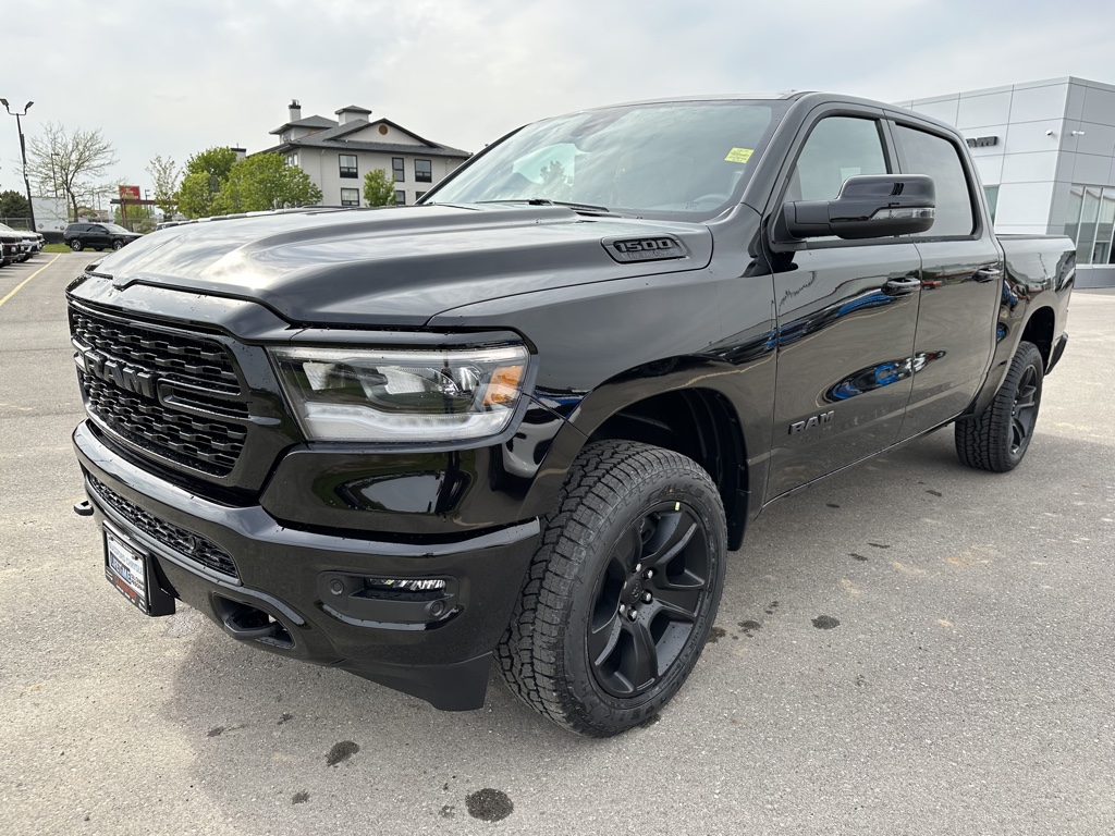 2023 RAM 1500 Big Horn - km