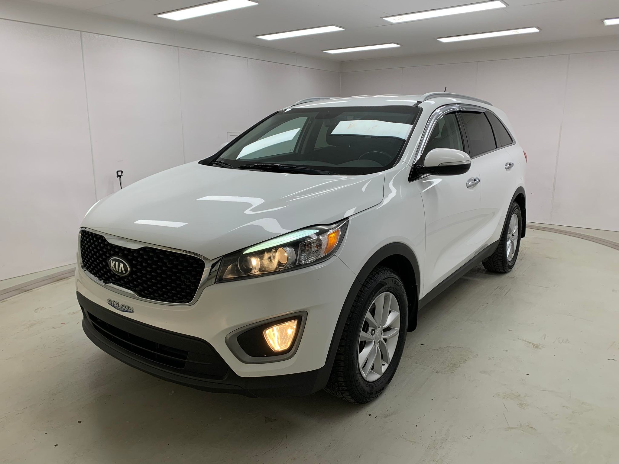 2016 Kia Sorento 2.0L LX+ - 126,154km