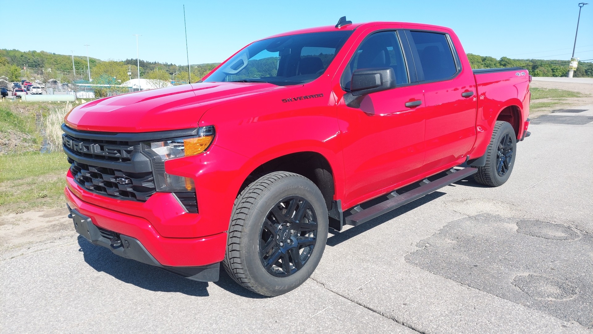 2023 Chevrolet Silverado 1500 Custom - km