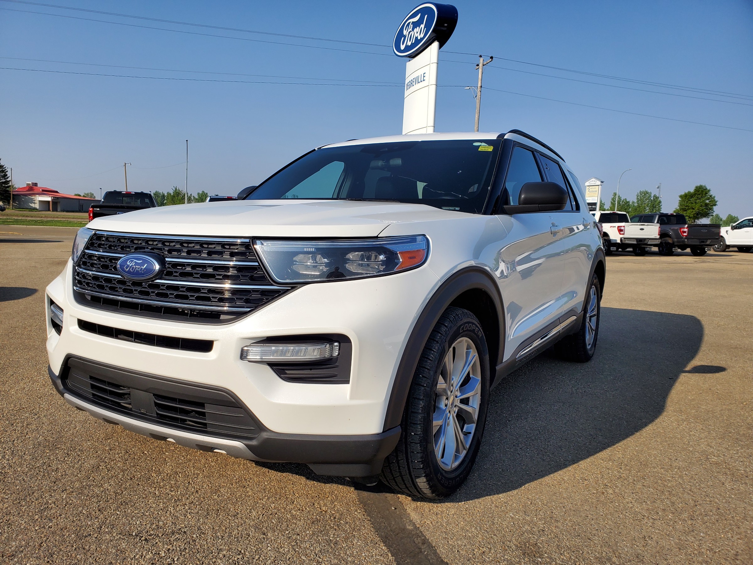 2020 Ford Explorer XLT - 91,942km
