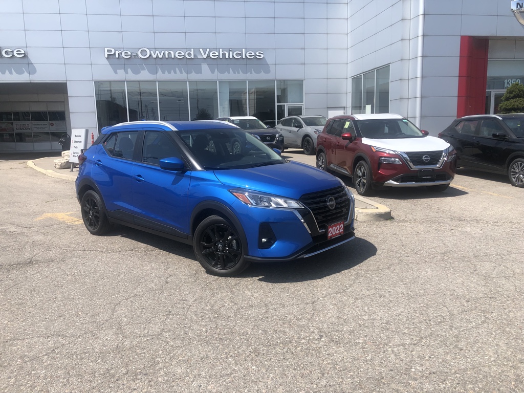 2022 Nissan Kicks SV - 3,941km