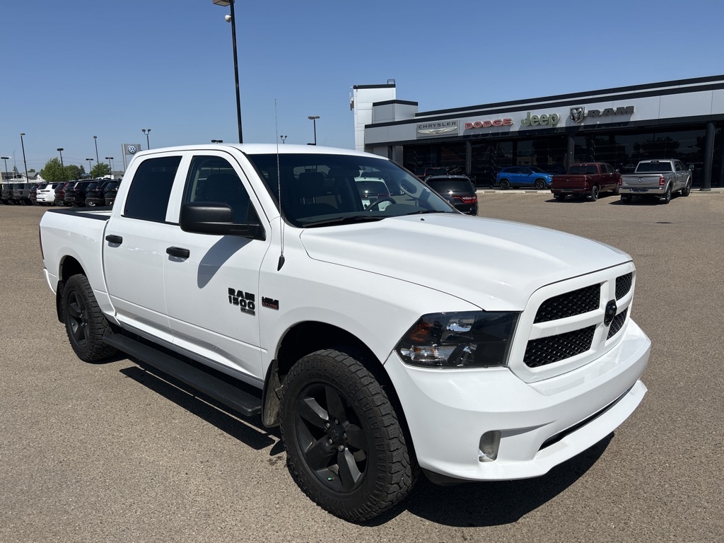 2019 RAM 1500 Classic ST - 54,960km