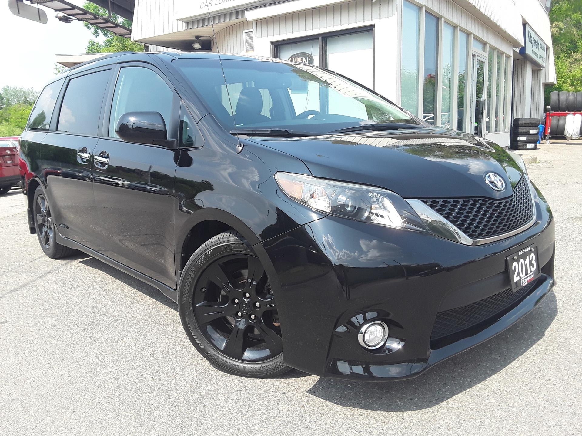 2013 Toyota Sienna - 197,951km