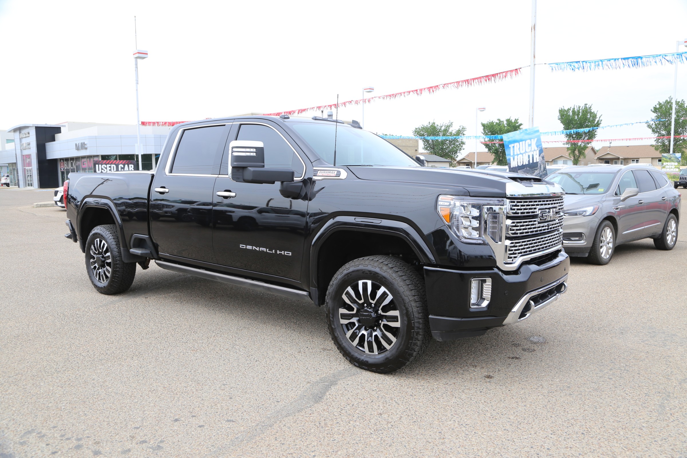 2023 GMC Sierra 3500HD Denali - 12,001km