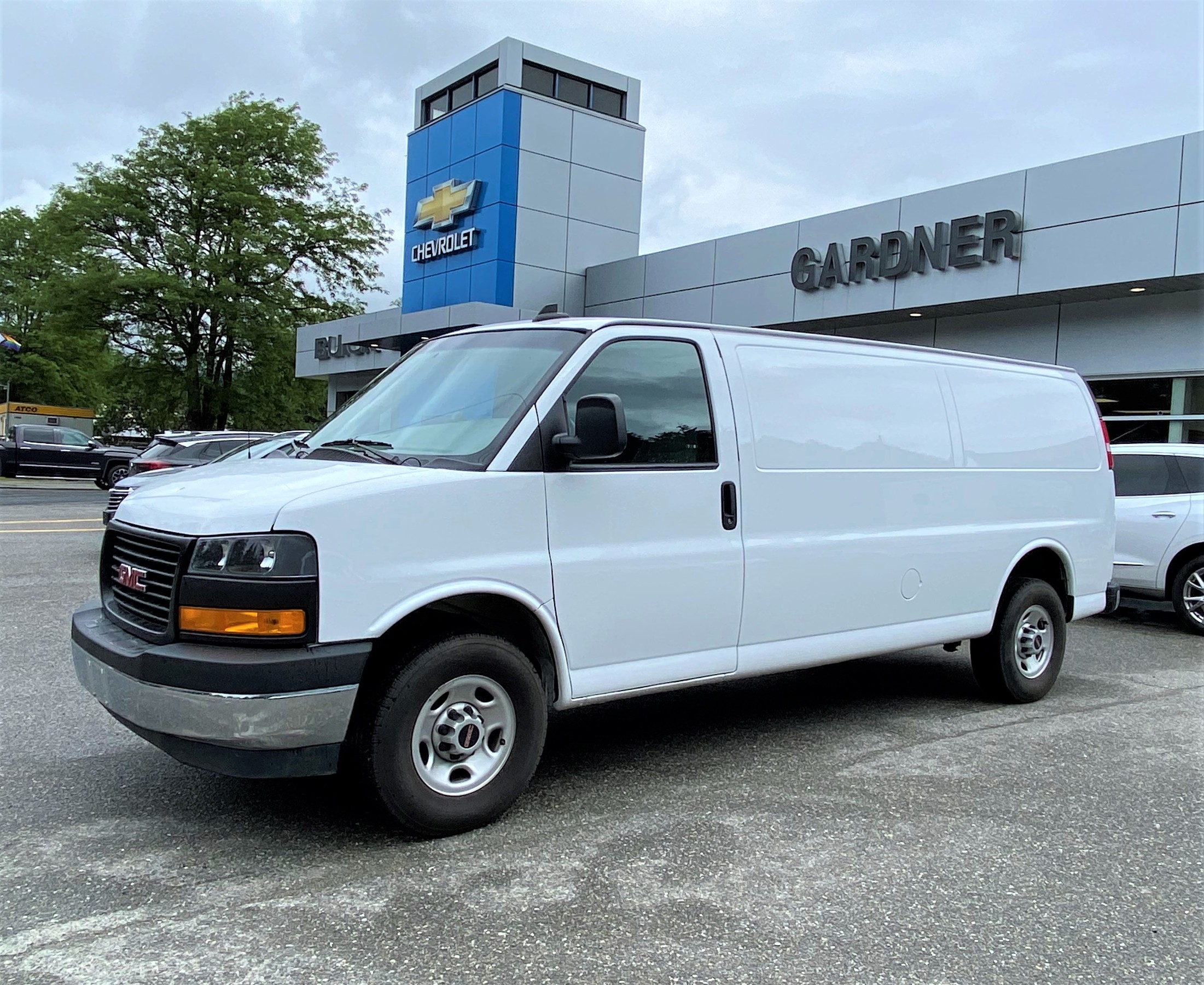2021 GMC Savana 2500