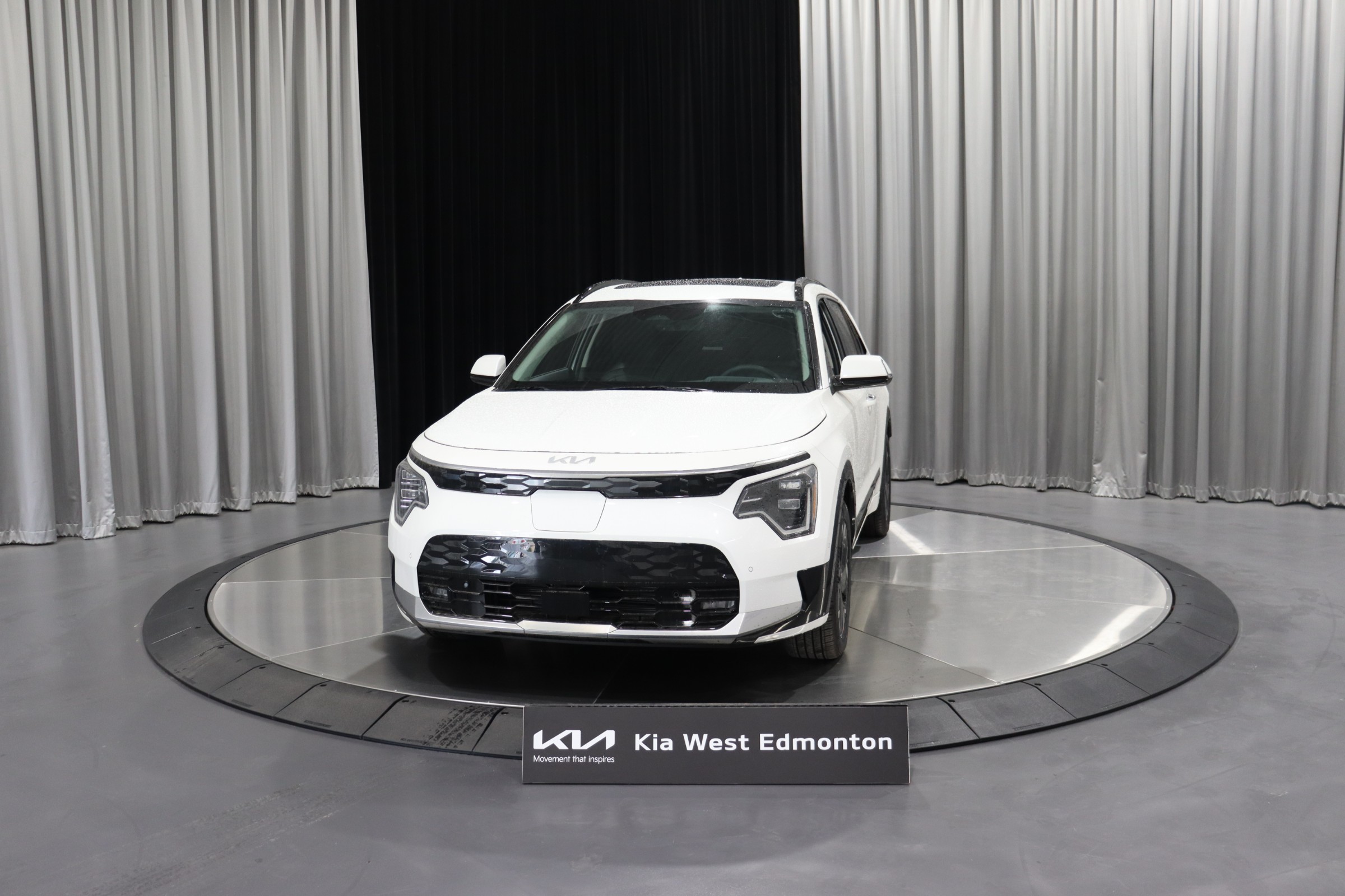 2023 Kia Niro EV Limited - km