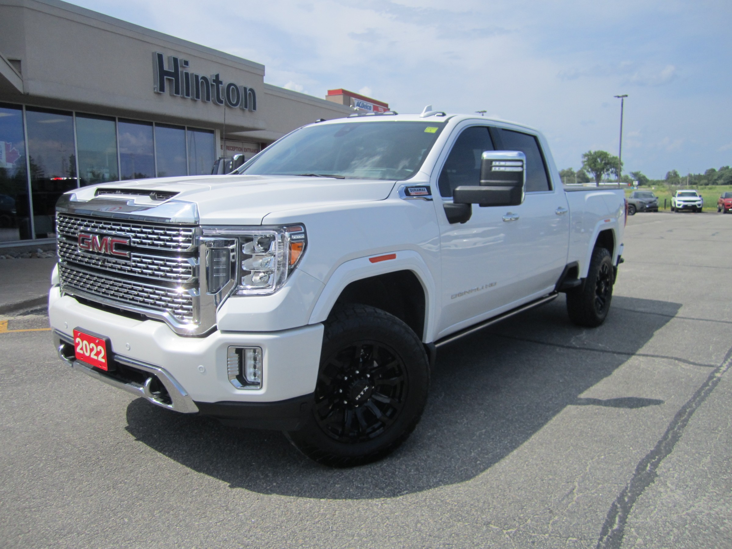 Hinton Dodge New & Used Dodge, Chrysler, Jeep Dealer Perth, ON.