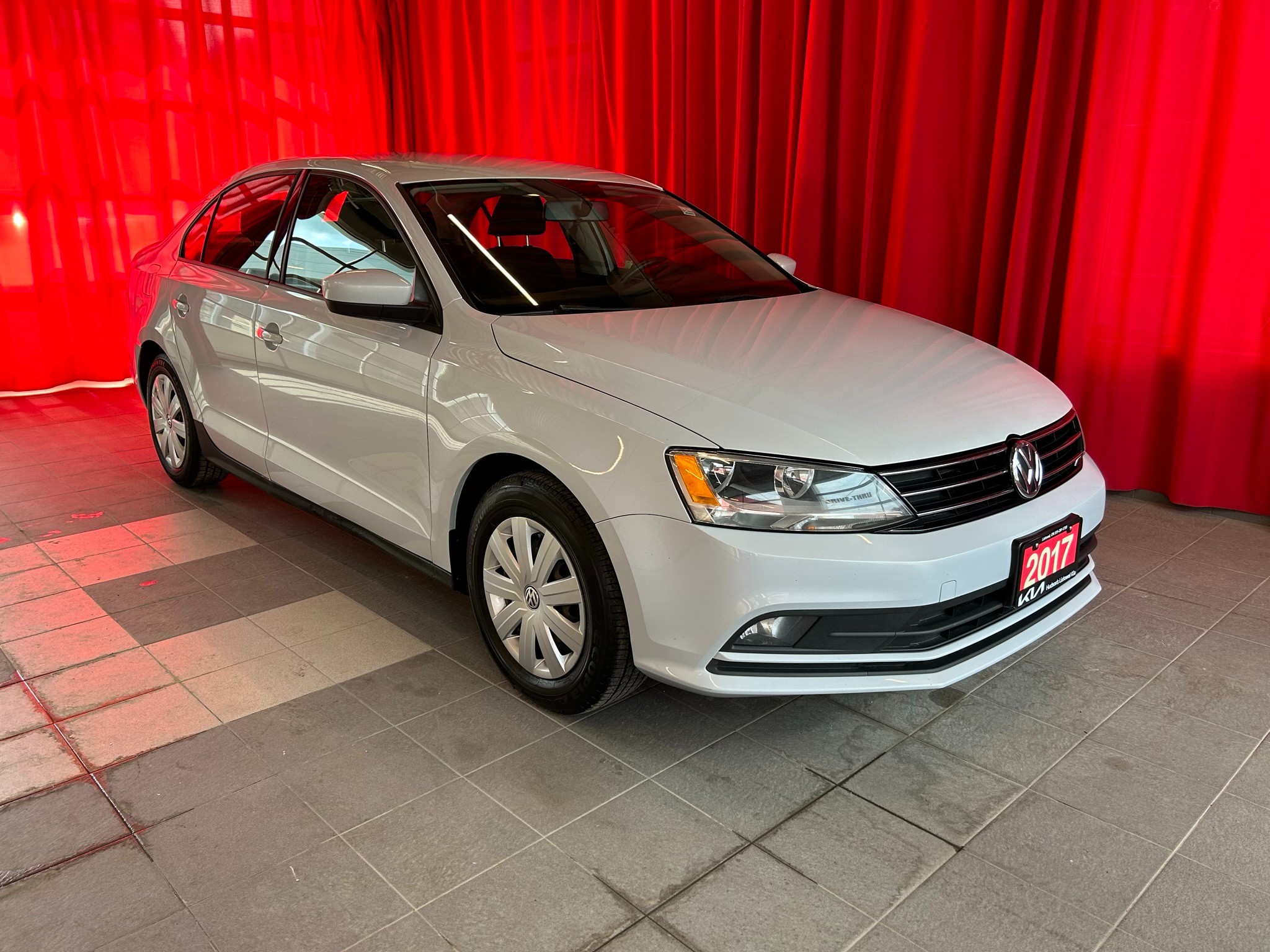 2017 Volkswagen Jetta 1.4 TSI Trendline+ - 233,021km