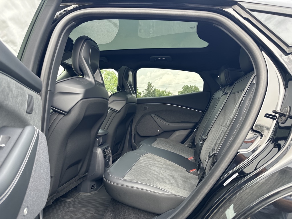 2022 Ford Mustang Mach-E