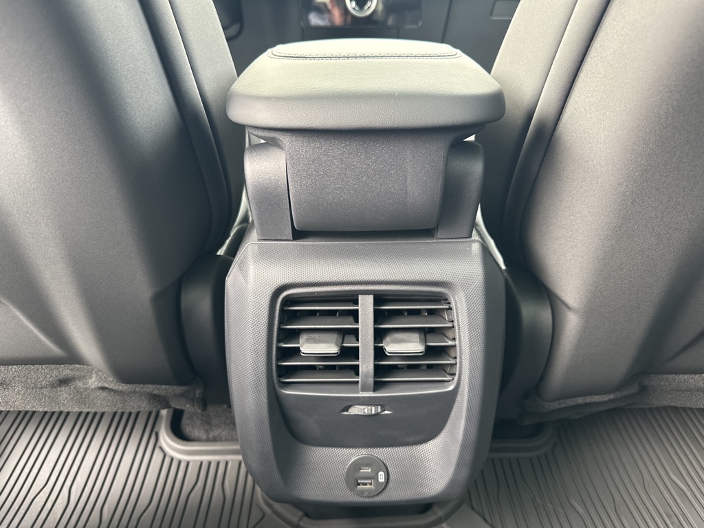 2022 Ford Mustang Mach-E