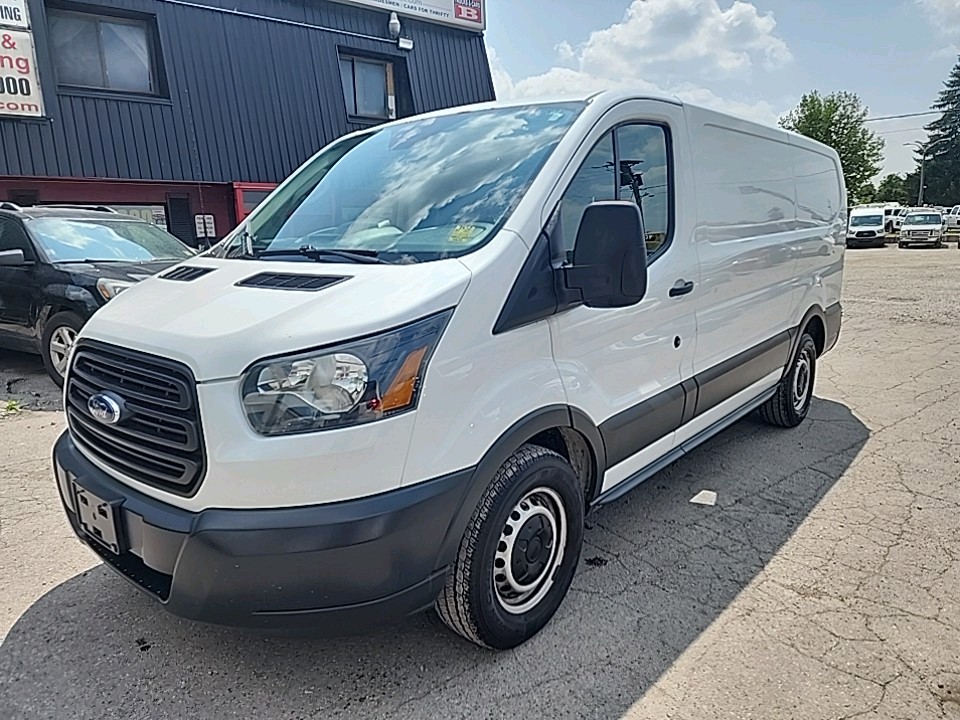 London Trucks & Cars Dealership JB Trucks N Stuff Dealer Ontario