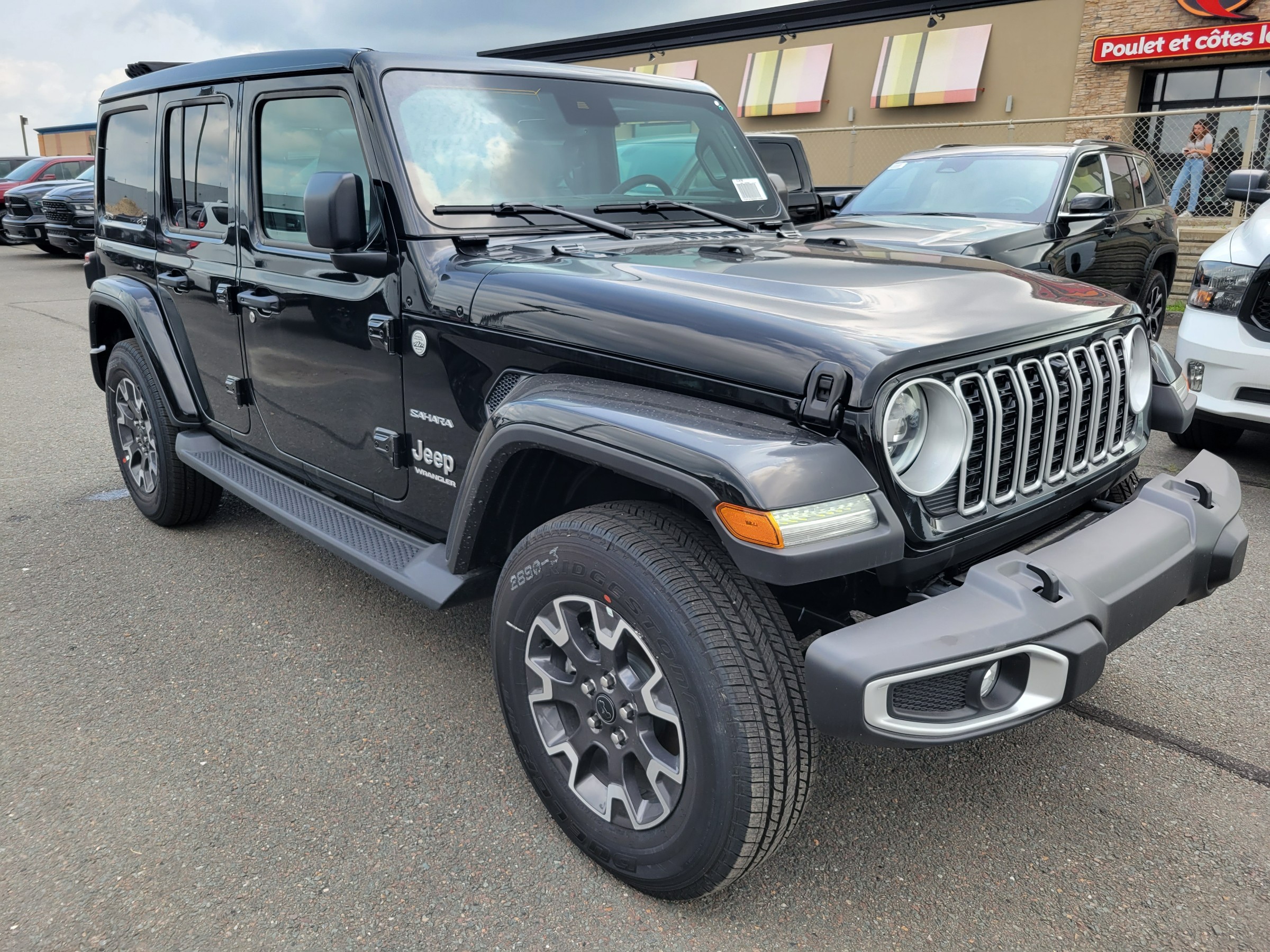 2024 Jeep Wrangler Sahara - 1,050km