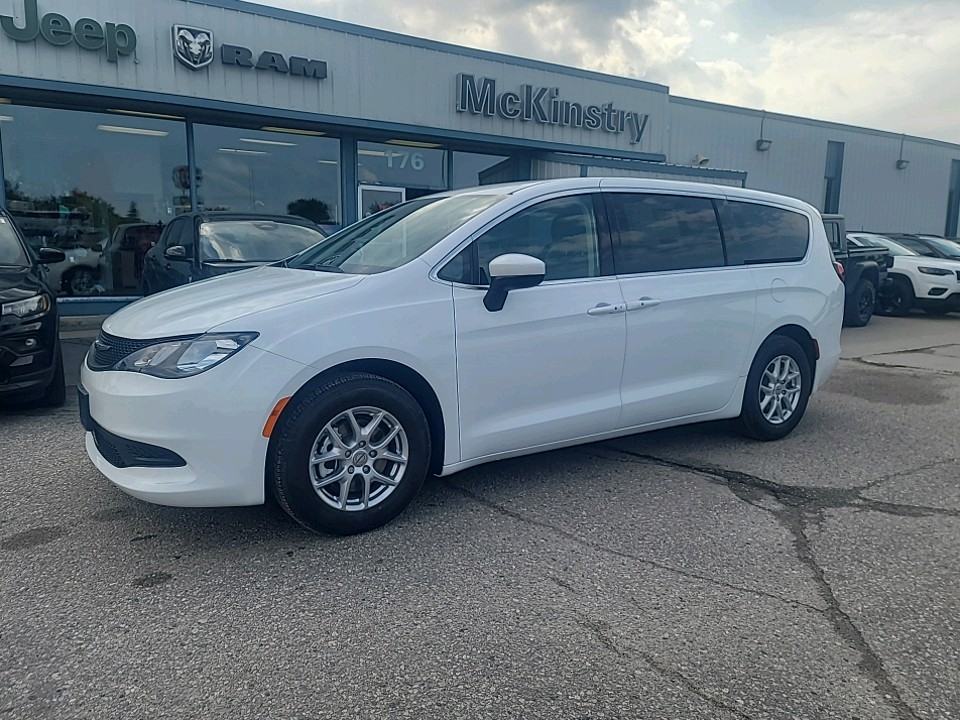 2023 Chrysler Grand Caravan SXT - 15km
