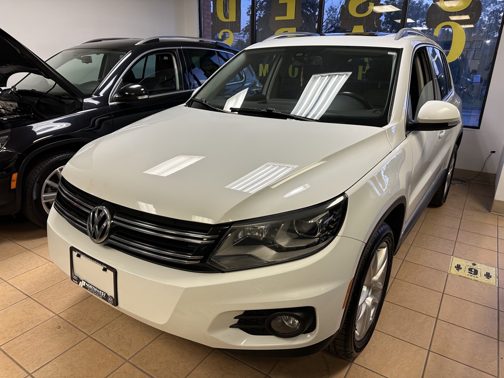 2016 Volkswagen Tiguan Highline - 121,000km