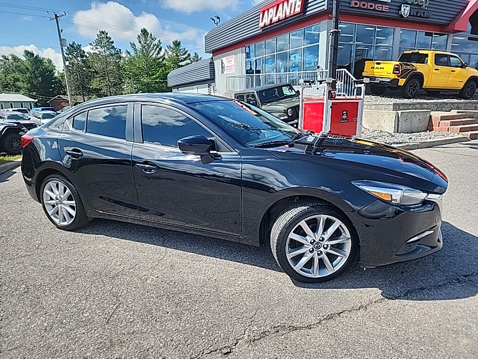 2017 Mazda Mazda3 GT - 135,342km