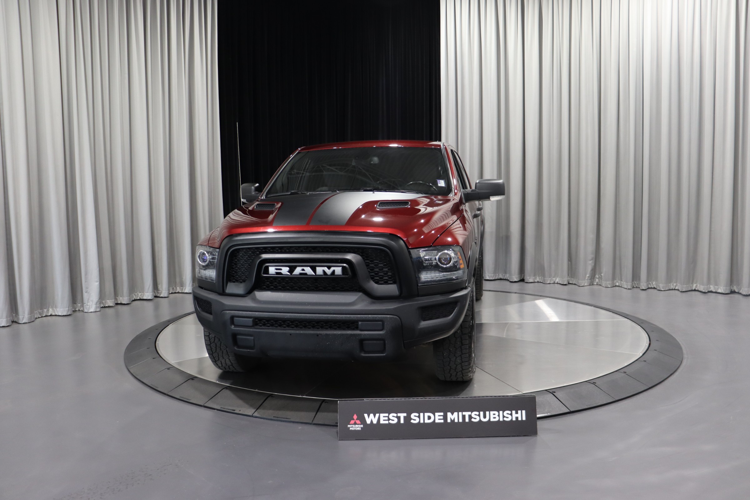 2021 RAM 1500 Classic SLT - 99,448km