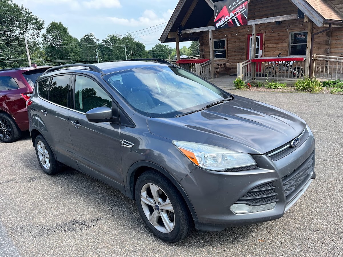 2014 Ford Escape SE - 252,624km