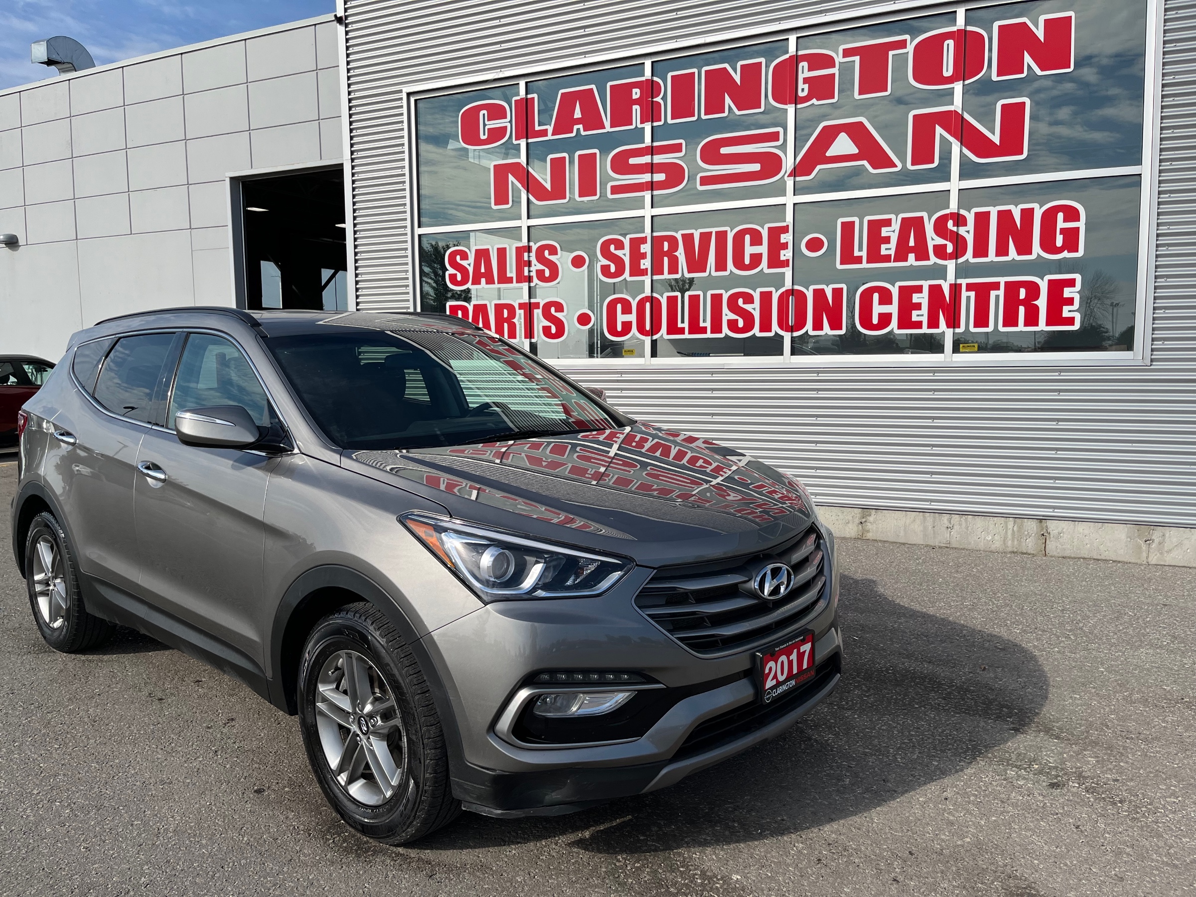 2017 Hyundai Santa Fe Sport 2.4 Premium - 119,521km