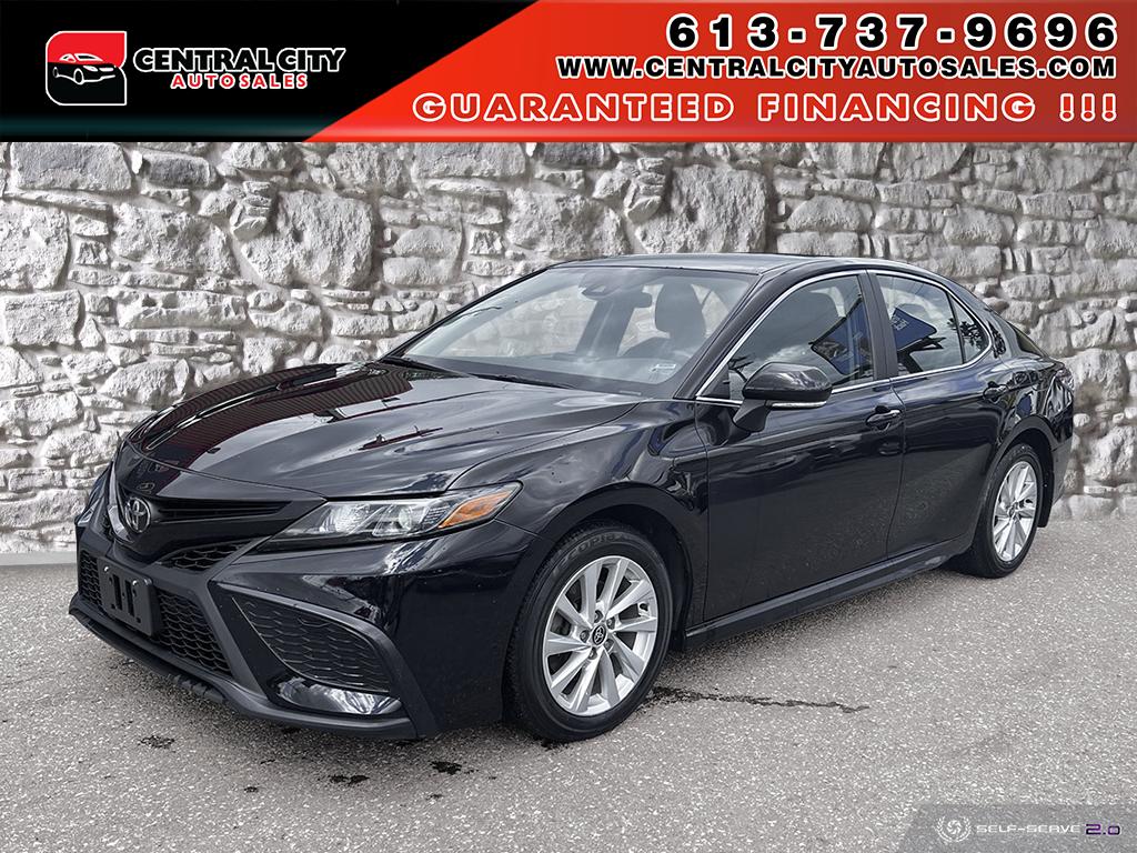 2021 Toyota Camry SE - 89,630km